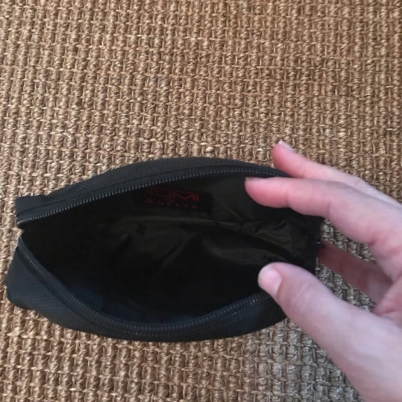 Set of 3 TUMI travel bags NWOT black nylon - Picture 4 of 4